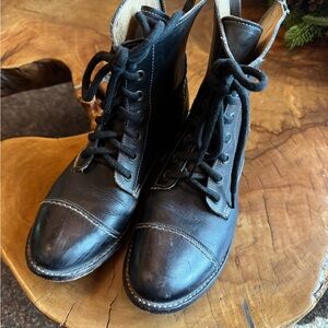 Black Leather Women’s Boots